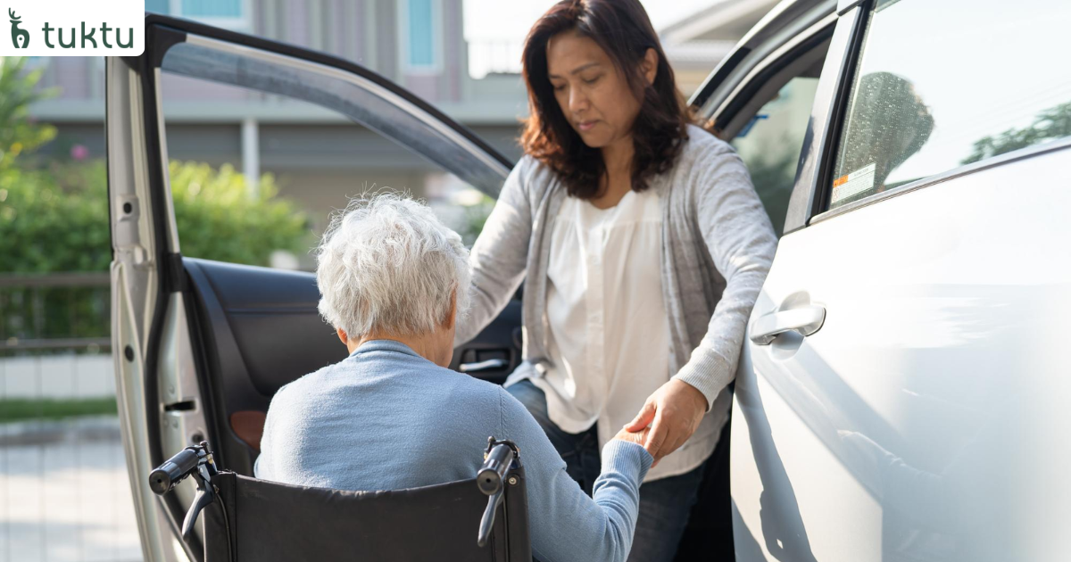 4 Ways to Transport a Senior to the Doctor or Other Appointments